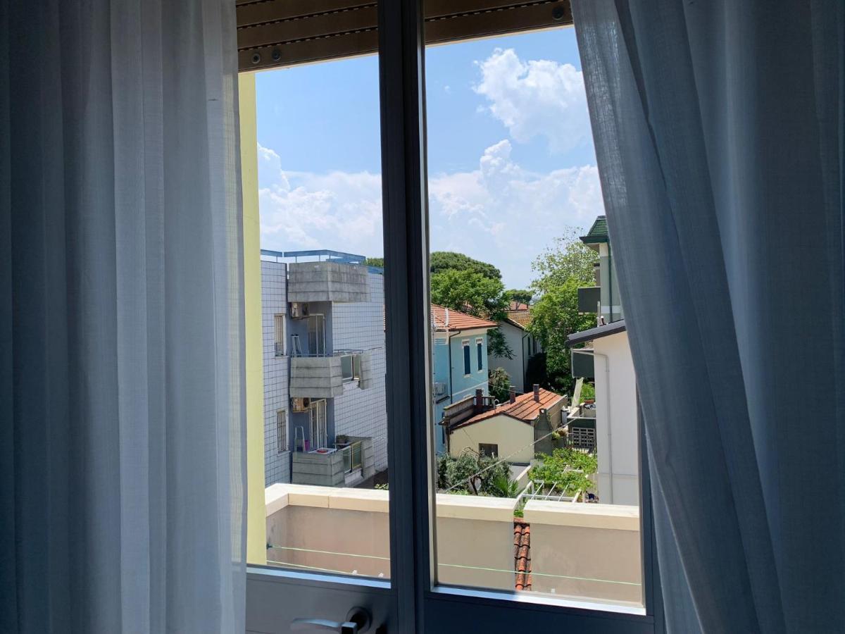 Hotel Estense Rimini Ngoại thất bức ảnh