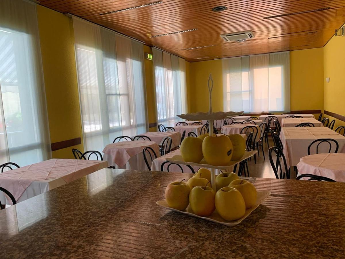 Hotel Estense Rimini Ngoại thất bức ảnh