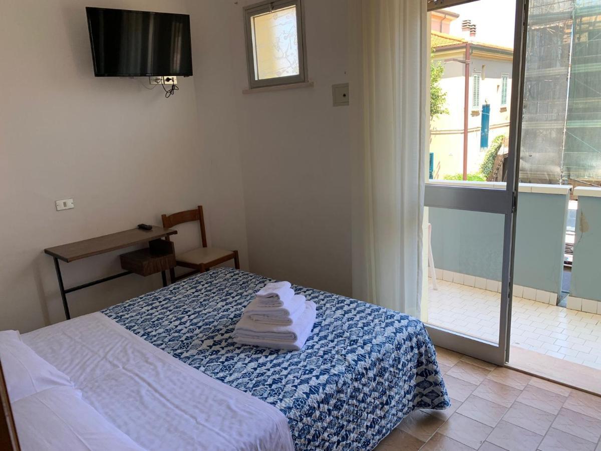 Hotel Estense Rimini Ngoại thất bức ảnh